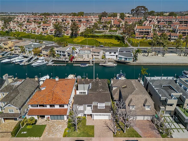 736 Harbor Island Dr — Photo 4