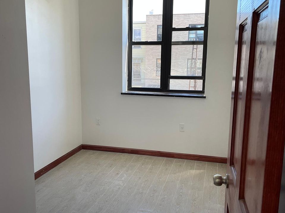 1st image of 1037 41st St #4