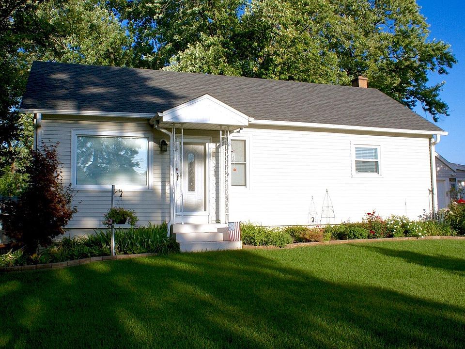 1st image of 5523 49th AVENUE