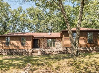 1541 Redbriar Dr, High Ridge, MO 63049