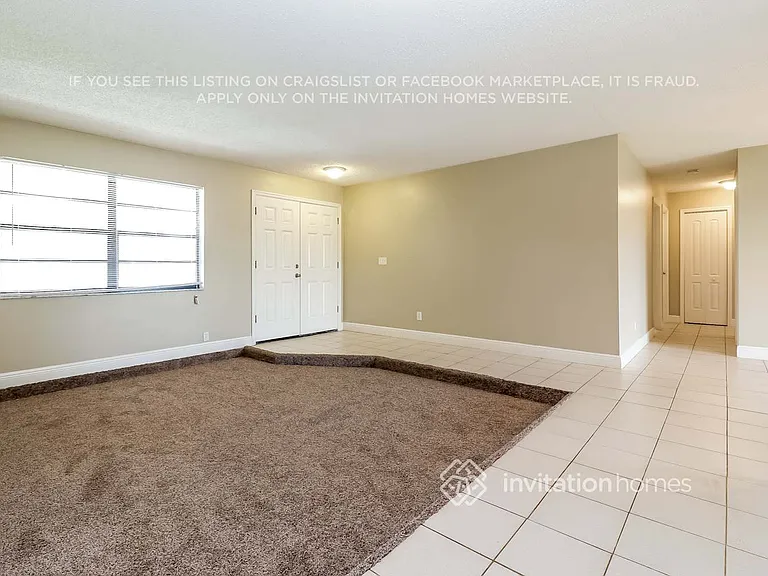 3416 SW Santa Barbara Pl — Photo 2