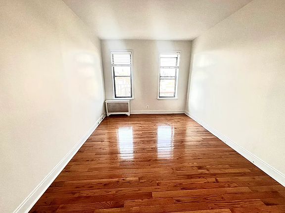 4th image of 30-58 34th St #4F
