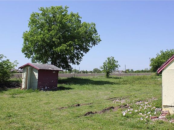 5th image of 2036 Dove Creek Cir