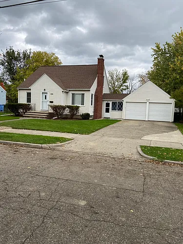 1106 Comfort St Photo 1
