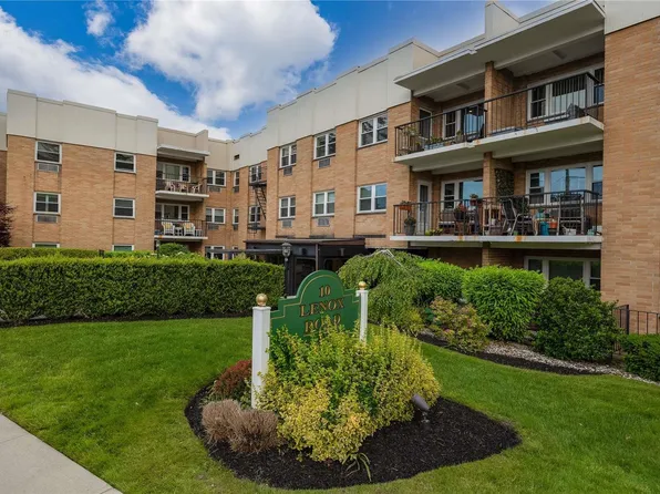 10 Lenox Road #3G, Rockville Centre, NY 11570