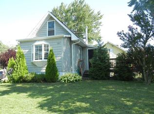 167 Sky View Ter, Holyoke, MA 01040