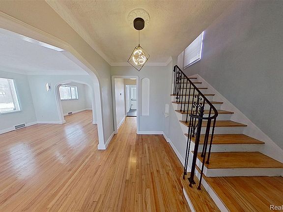 2nd image of 8401 W Seven Mile Rd