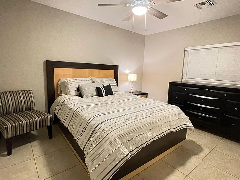 9233 W Highland Ave — Photo 15