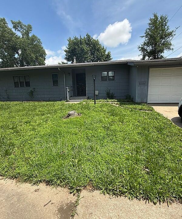 1st image of 6604 SW Meadowdale Dr