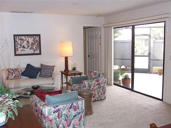 4th image of 650 N Centre Ct SW Unit 14-A-1
