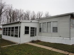 1523 Lee Ln, Grove City, PA 16127