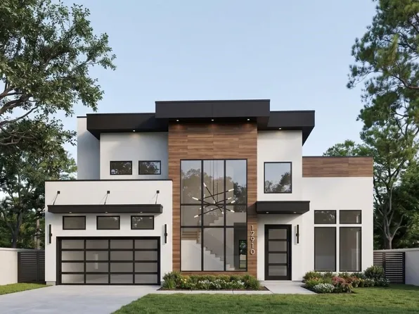 12910 Traviata Dr, Houston, TX 77024