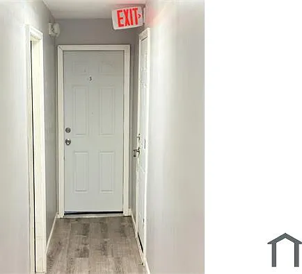 1 bed, 700 sqft, $1,600 — Photo 3