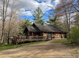 W5445 Loomis Rd, Porterfield, WI 54159