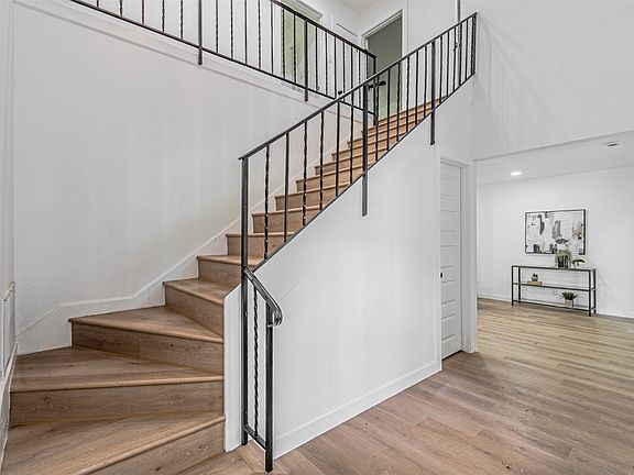 5th image of 2631 Deep Hill Cir