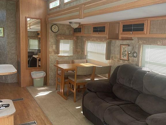 3rd image of 1226 Schoharie Tpke #2