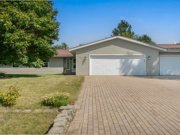 103 Sunny Hill Dr, Davis Junction, IL 61020