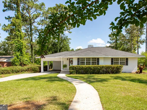 1109 Cherokee Cir, Waycross, GA 31501