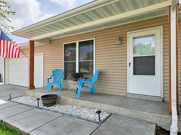 2nd image of 1354 Half Moon Dr