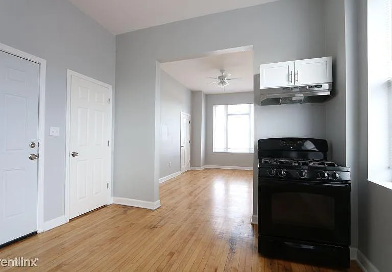 2011 W 18th St #2F — Photo 11