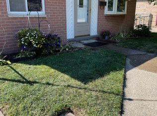 4996 Westpoint St, Dearborn Heights, MI 48125