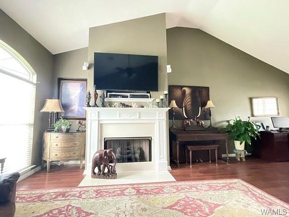 4th image of 6127 Ashbury Ln