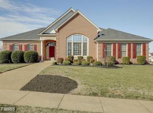 16057 Olmstead Ln, Woodbridge, VA 22191