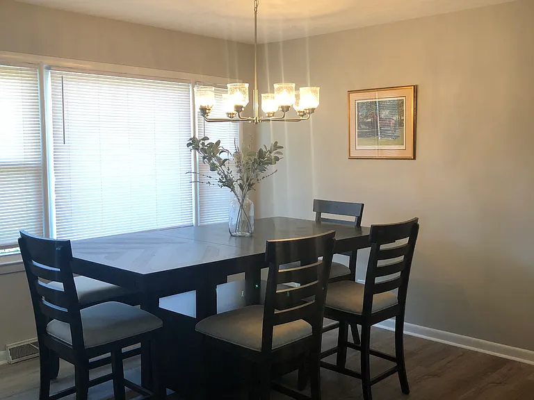 1724 Chelmsford Dr — Photo 12