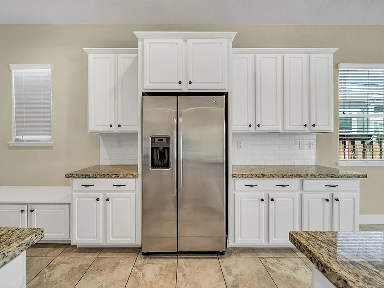 1914 Balsam Ct — Photo 18