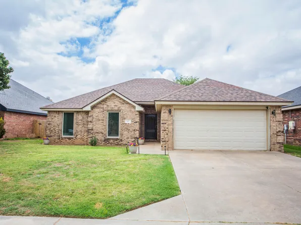 607 N 8th St, Wolfforth, TX 79382