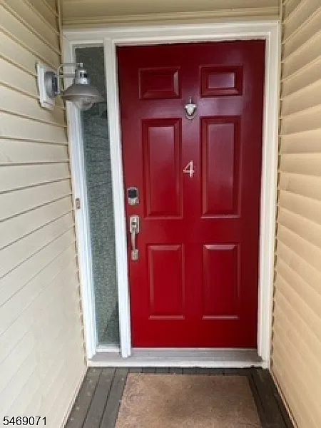 2 bed, 2.0 bath, $2,700 — Photo 2