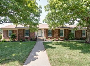 2502 Racquet Club Dr, Murfreesboro, TN 37128