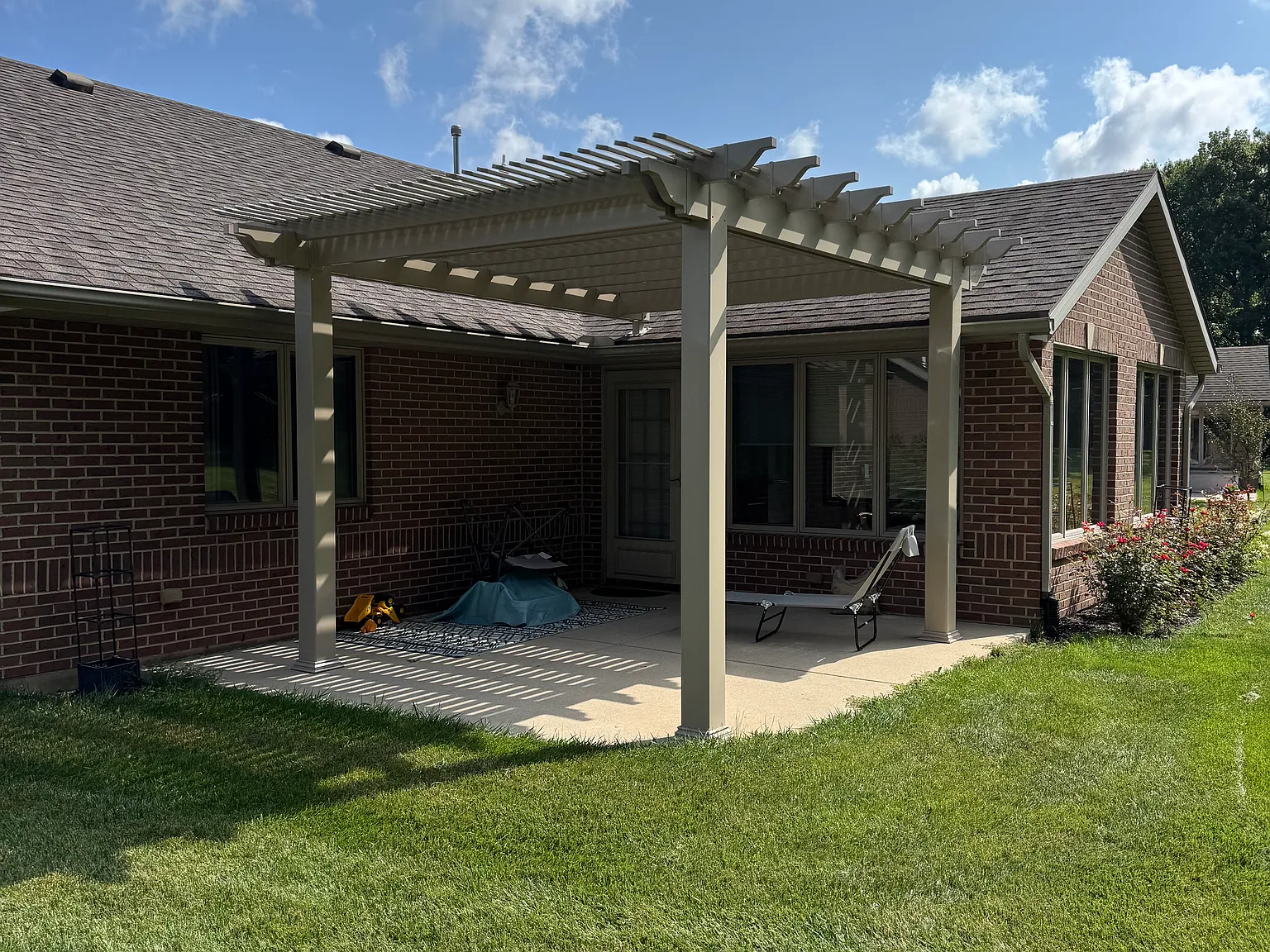 2 bed, 1700 sqft, $2,000 — Photo 3