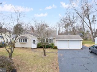 16 Riverdale Rd, Yardley, PA 19067