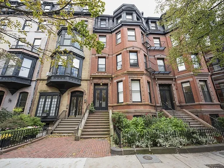 271 Beacon St #A — Photo 14