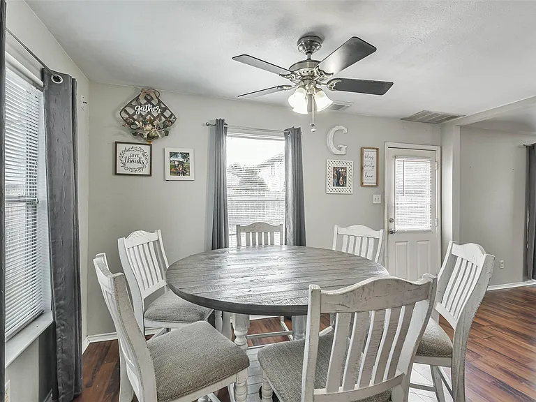 11735 Pebble Sands Dr — Photo 7
