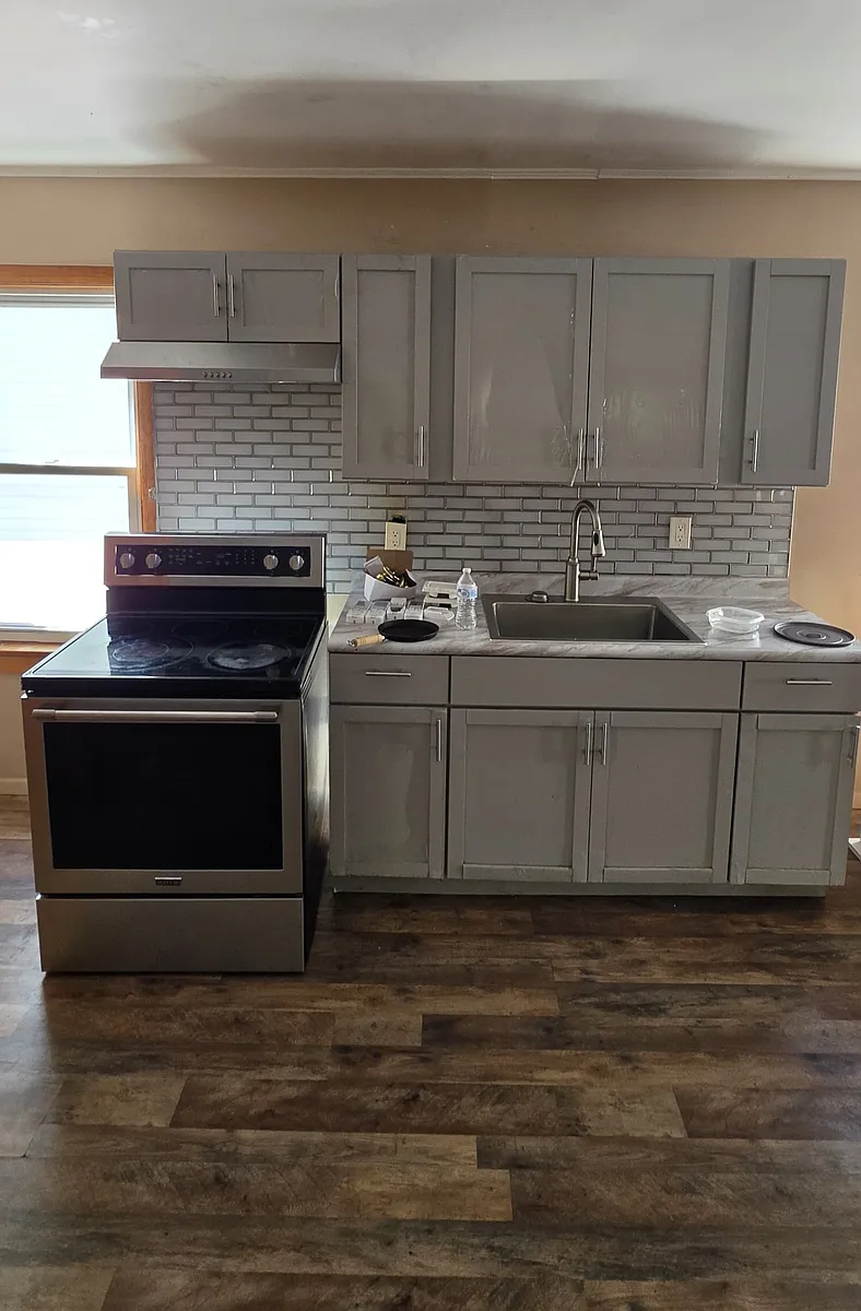 Building Photo - 18 Bullard St #2
