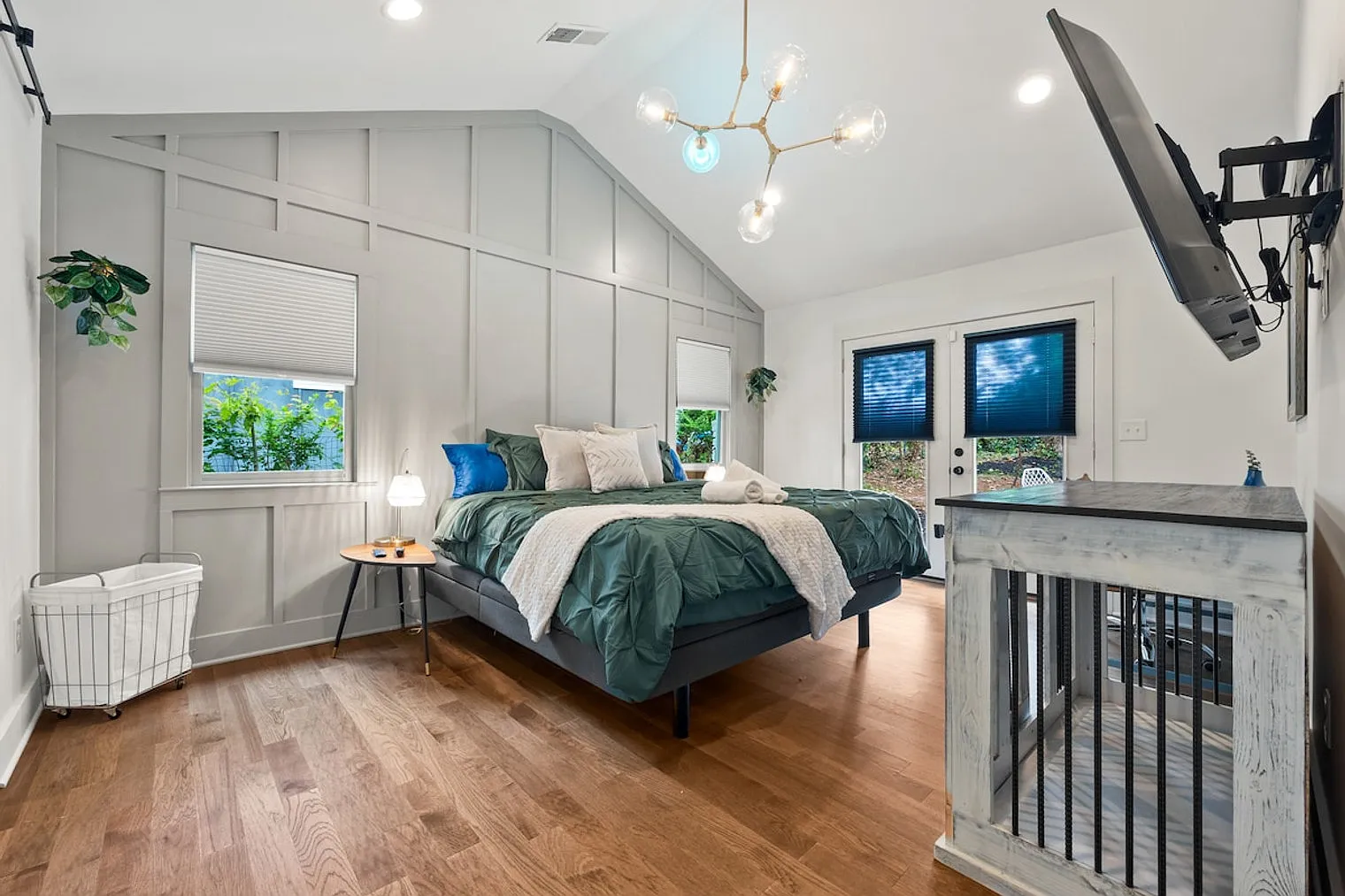 3 bed, 3.0 bath, $5,584 — Photo 4