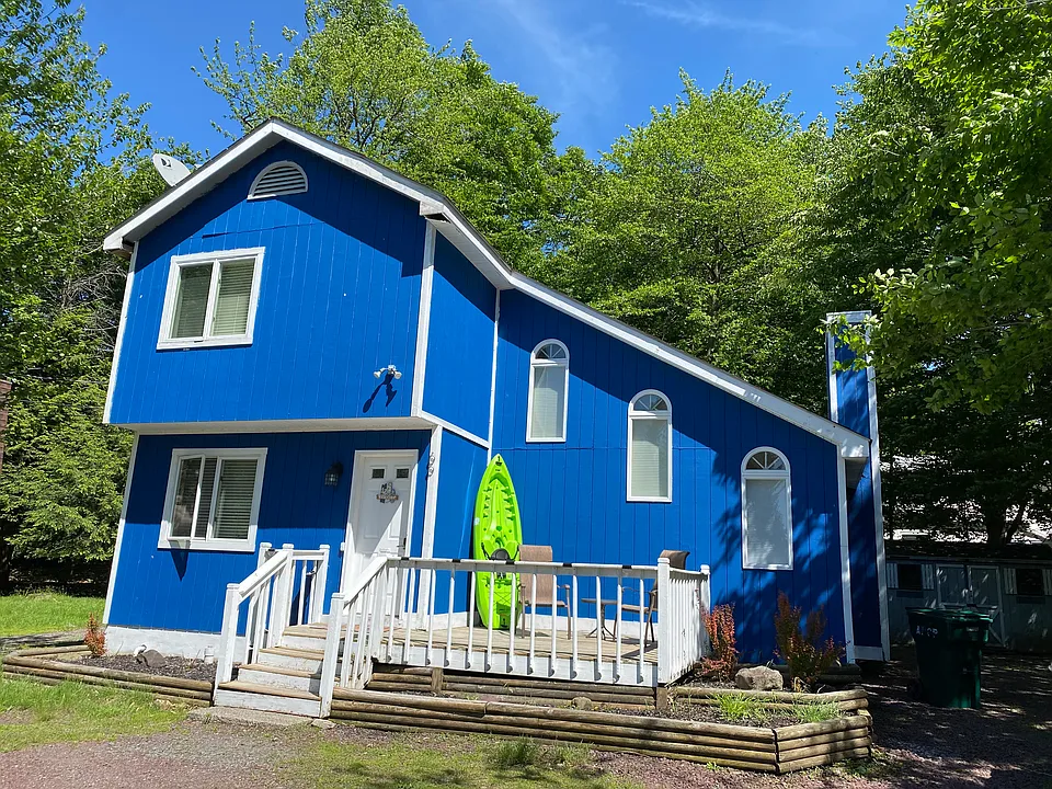 1418 Waterfront Dr