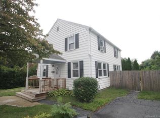 21 Greenlawn Dr, Fairfield, CT 06825