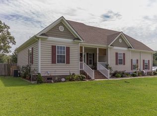 101 Clearwood Dr, Moyock, NC 27958