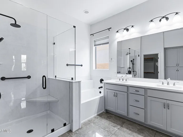 10218 E Bergeron Ave — Photo 32