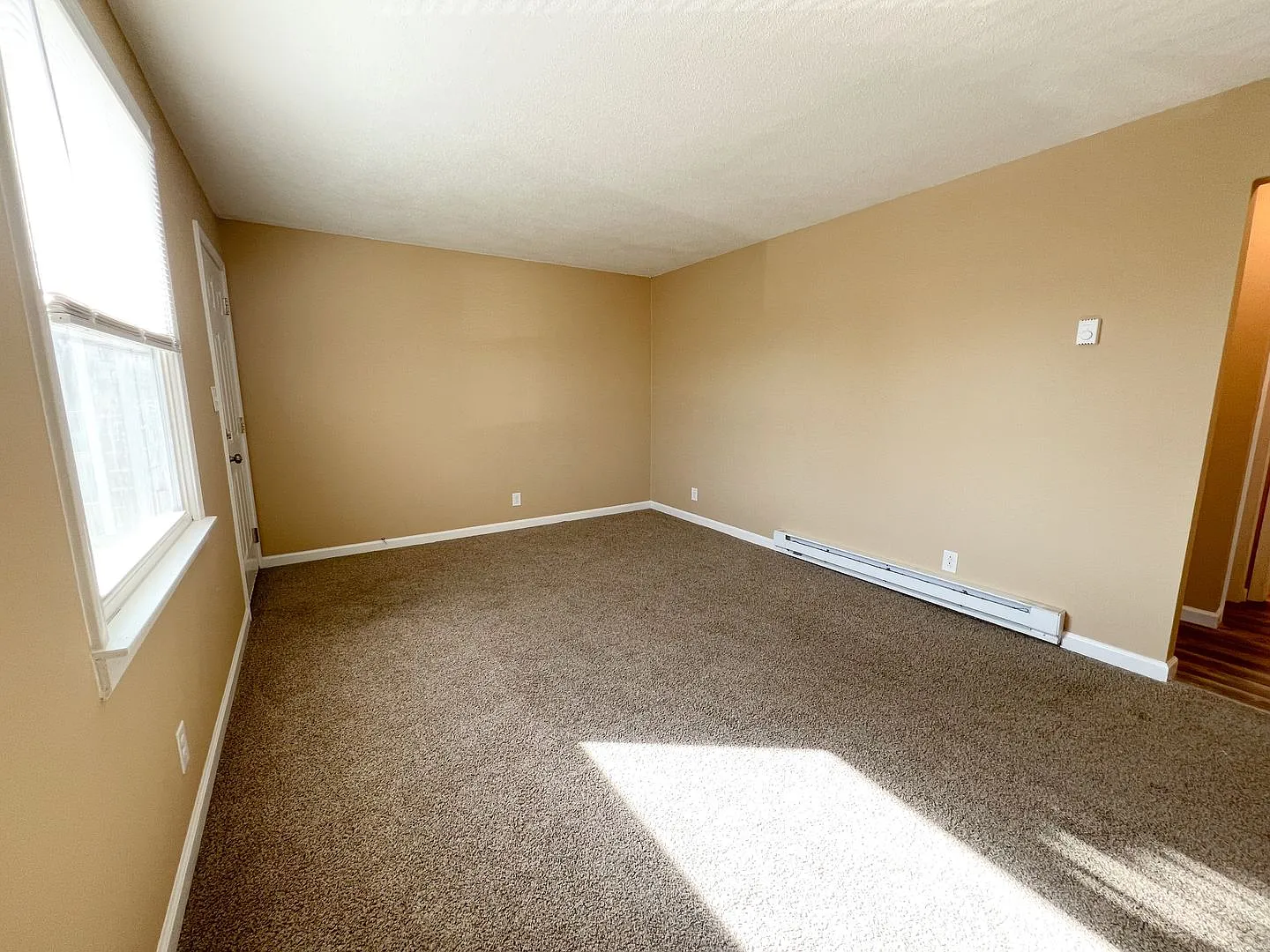 105 Tandy Drive — Photo 2