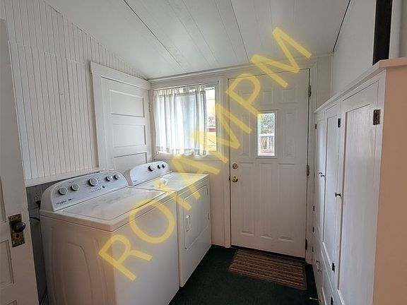 5th image of 1410 Maple Ave