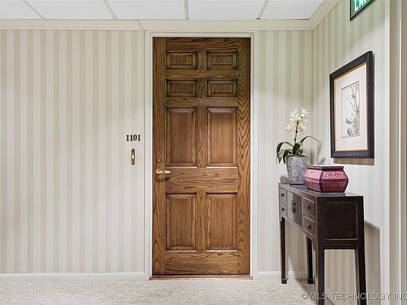 4th image of 2121 S Yorktown Ave APT 1101