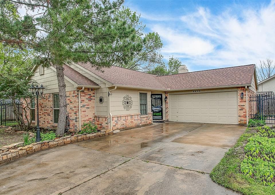 1st image of 3203 Forest Creek Dr