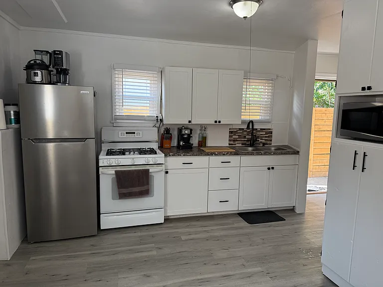 1015 Iowa Ave — Photo 13