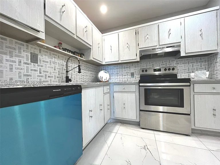 100 Bayview Dr #1827 — Photo 11
