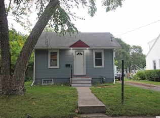 916 8th St NE, Mason City, IA 50401