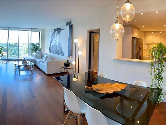 5th image of 5600 Collins Ave APT 11R